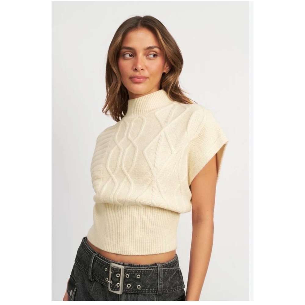 Stitch + Feather Cream Cable Knit Mock Neck Sweater Vest Small